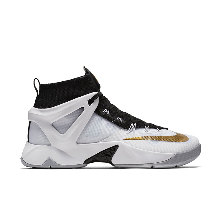 耐克NIKE AMBASSADOR VIII 男子篮球鞋 818678